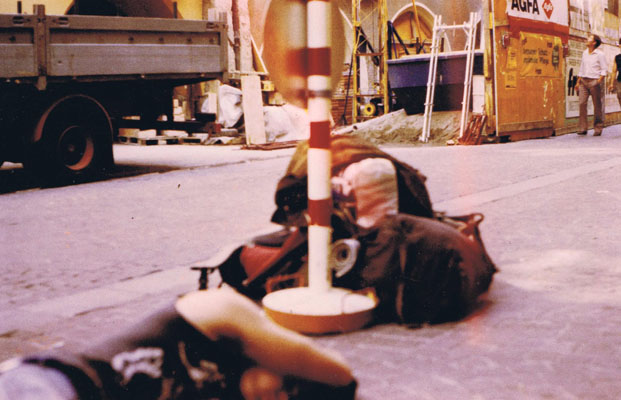 punks in der ibk altstadt - 1986-08-08