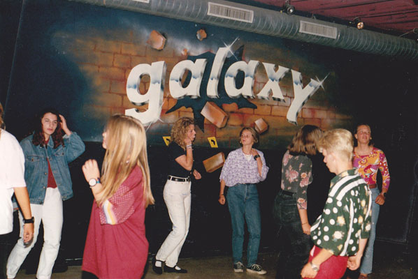 1992-06-01-z6-galaxy-1