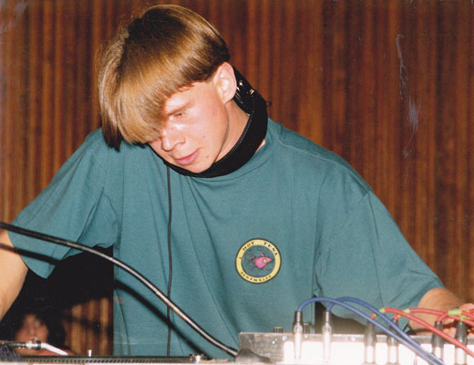 1992-06-01-z6-galaxy-dj-?-3