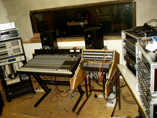 workstation-studio-1